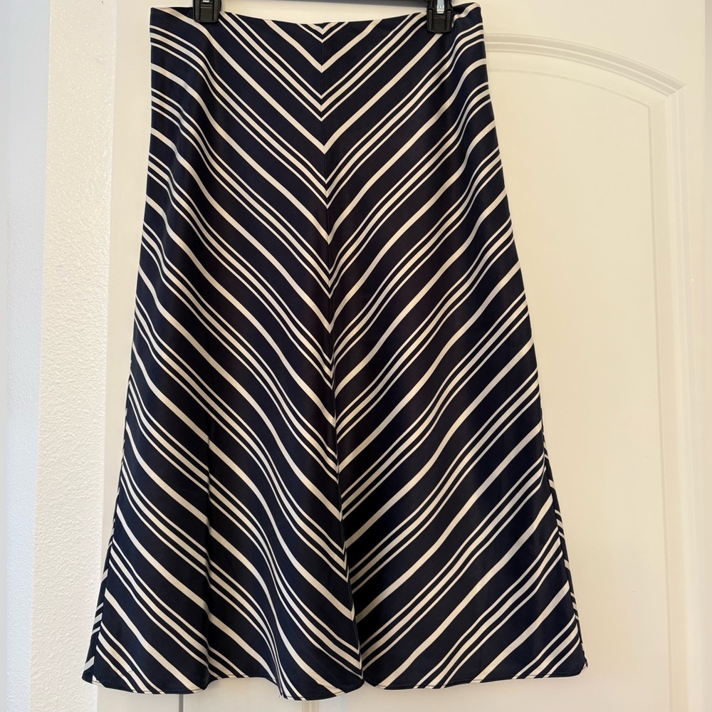 Pendleton silk Navy and White Chevron A-Line Skirt